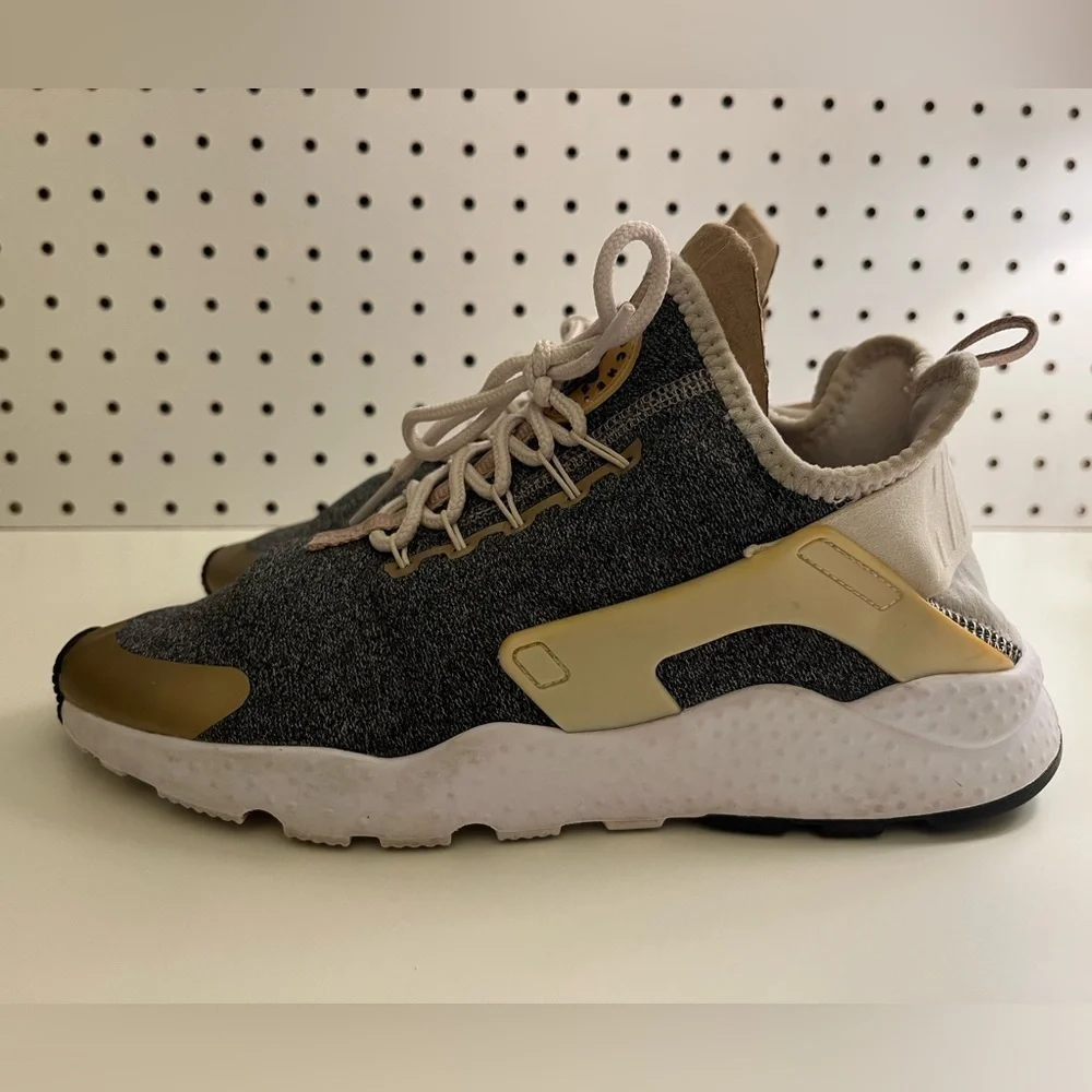 Women's Nike Air Huarache Run Ultra
